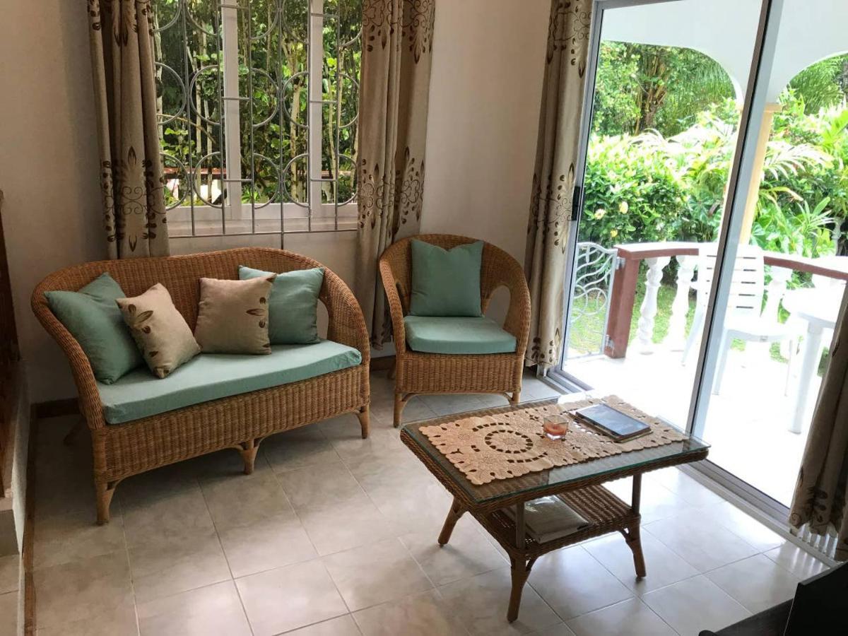 Tropical Garden Self Catering Villa Victoria Exterior photo